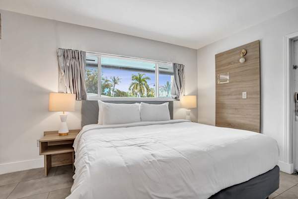 Ocean Blvd 2 King Suite at The Botanica