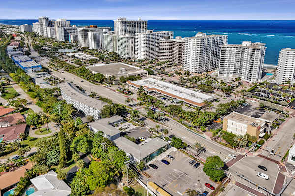 Coastal King Suite at The Botanica | Ocean Blvd