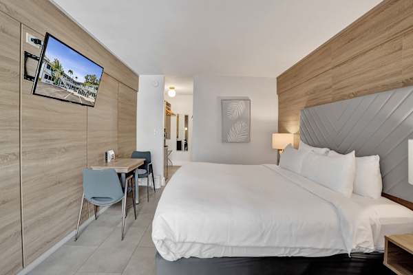 Coastal King Room at Botanica