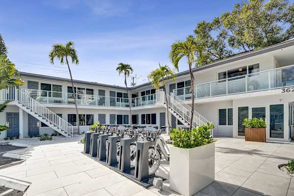 Botanica King Studio Near Beach