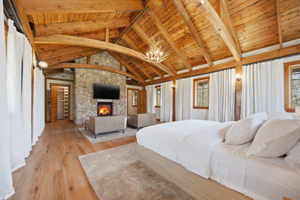 *NEW* Afton Lodge 10,000sqft/Indoor Pool/Hot tub