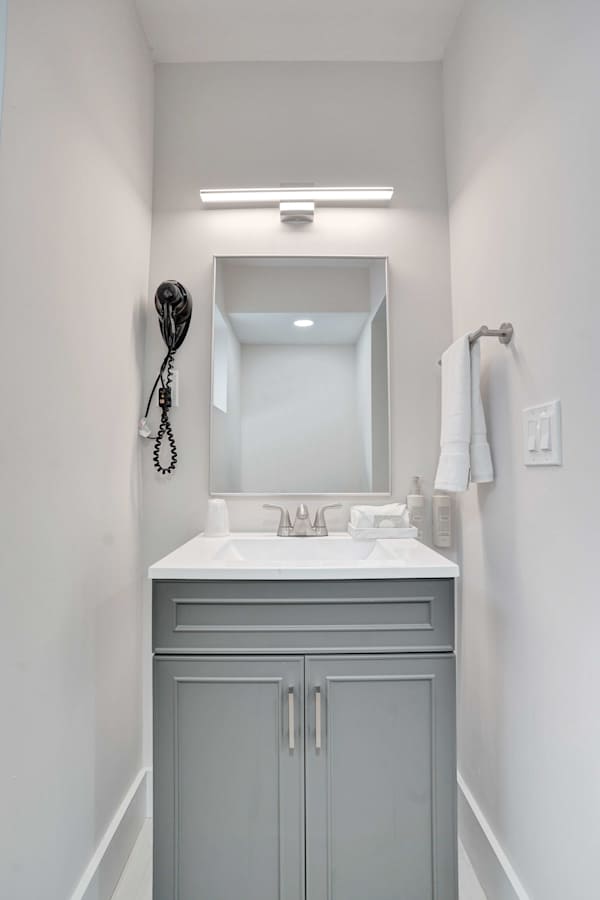 Deluxe King Room in Fort Lauderdale