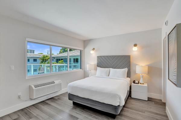 Botanica Two-Bed Retreat on Ocean Blvd