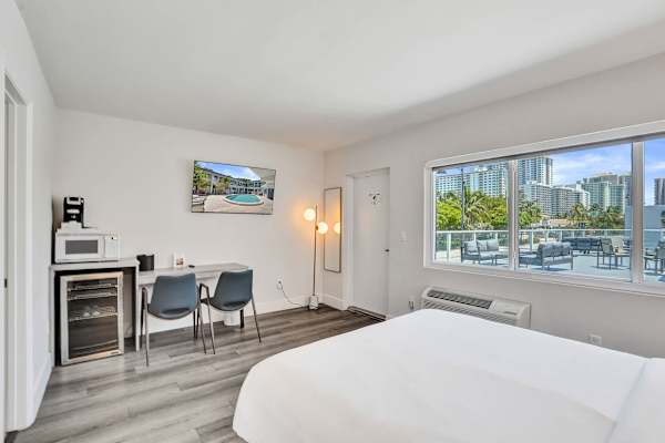 Botanica Two-Bed Retreat on Ocean Blvd