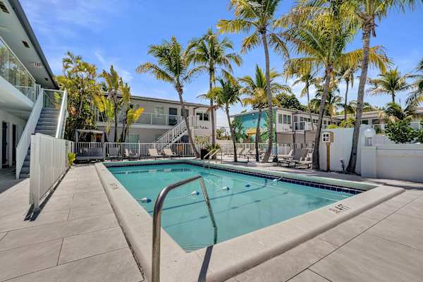 Botanica Two-Bed Retreat on Ocean Blvd