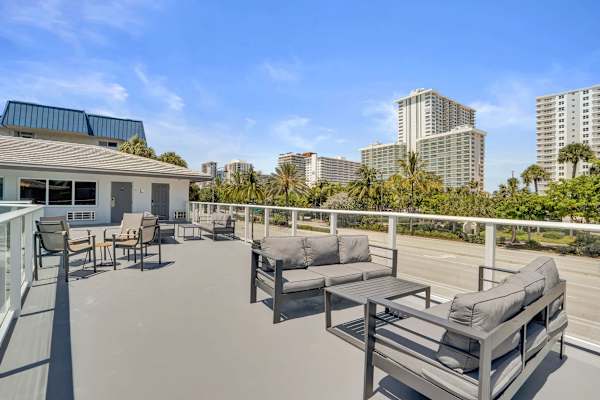 Botanica Two-Bed Retreat on Ocean Blvd