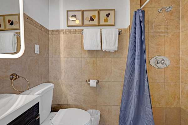 Eden Studio Suite Steps to FLL Beach