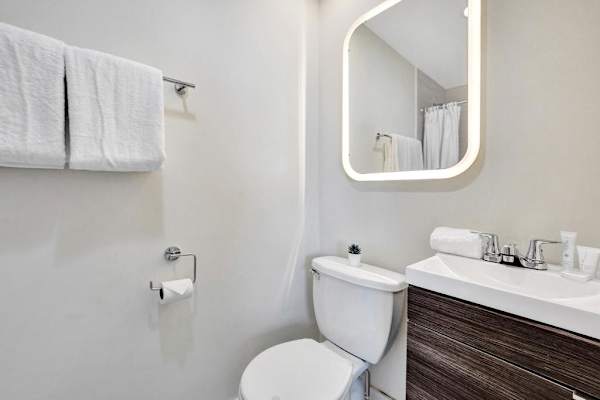 Walk to Beach | Eden Suite + Pool