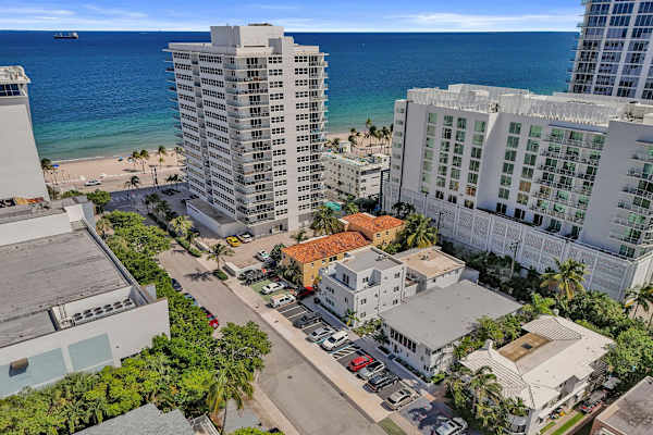 Eden Suite | Steps to Beach + Pool Deck
