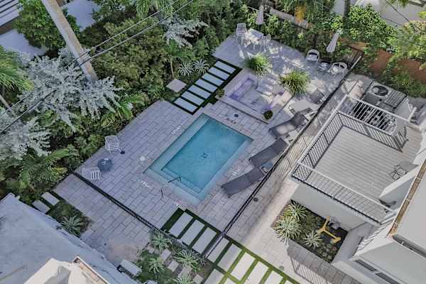 Eden Suite | Steps to Beach & Pool | FTL