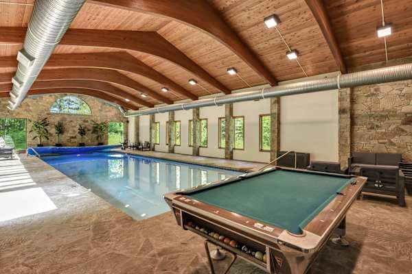 Grand River Estate IndoorPool/Swim Pond/25 Acres