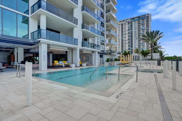 Oceanview 3BR Condo - Steps to Pompano Beach