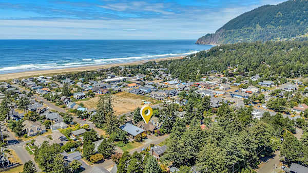 Explore Manzanita’s charming boutiques, restaurants, and coastal favorites.