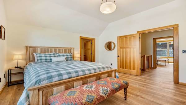 Spacious guest bedrooms make Pelican Perch ideal for families and groups.