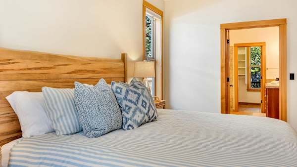 Wake up refreshed in this bright and comfortable coastal bedroom.