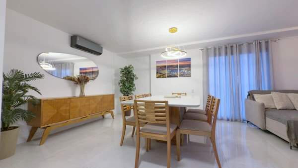 Ambientes integrados, ideais para reunir a família ou grupo de amigos com conforto.