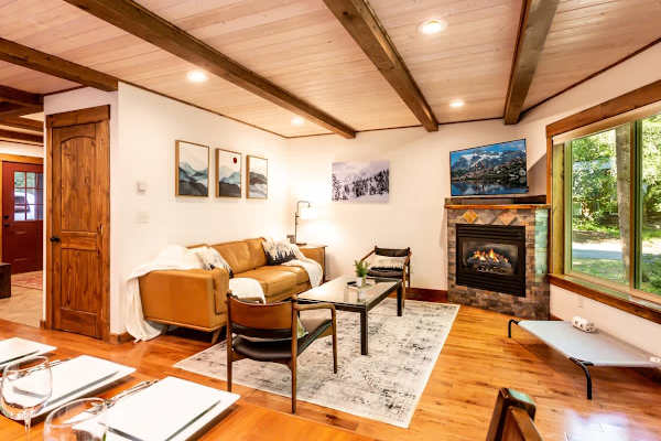 Cozy up by the gas fireplace on a cozy leather couch, or watch a movie one the Smart TV. 