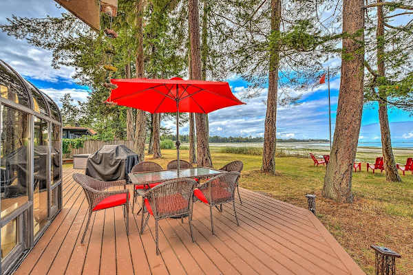 Wonderful outdoor living spaces with beach views.