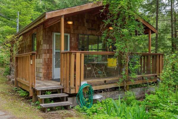 The Lakeside Cottage on North Lake. 