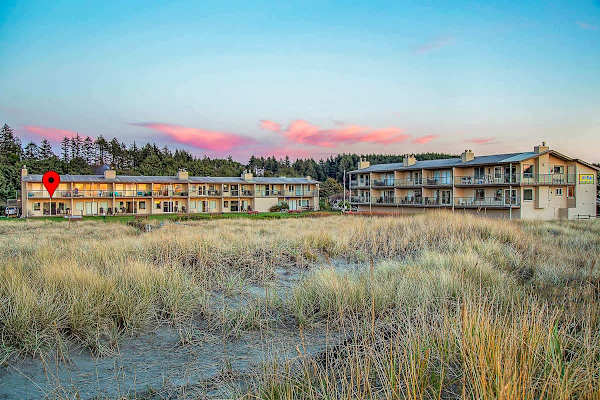 The World is Your Oyster — Unique Condo
