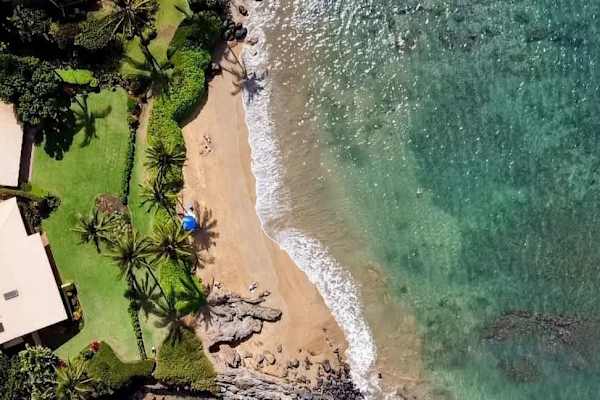 Beach front Honu Cottage, Kihei vacation rental