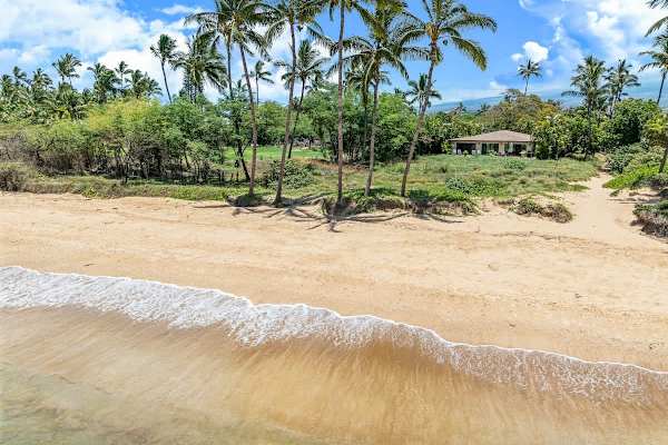 Oceanfront Hideaway, Kihei vacation rental – photo 2 of 49
