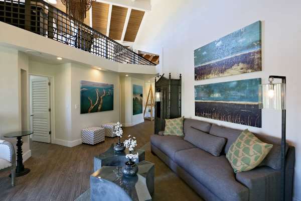 Lele Penthouse – Lele Penthouse Library
