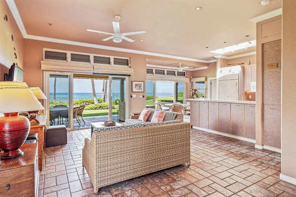 Beach Front Mana House, Kihei vacation rental