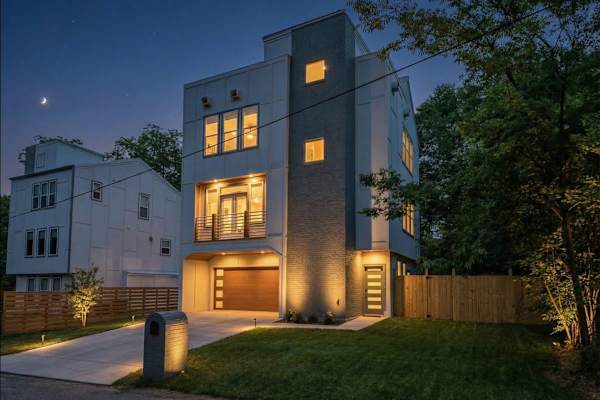 Germantown Nashville luxury vacation rental by Chādy