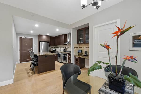 Open plan dining and kitchen space.