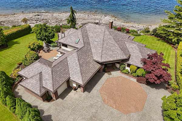 Birds Eye View Front of property