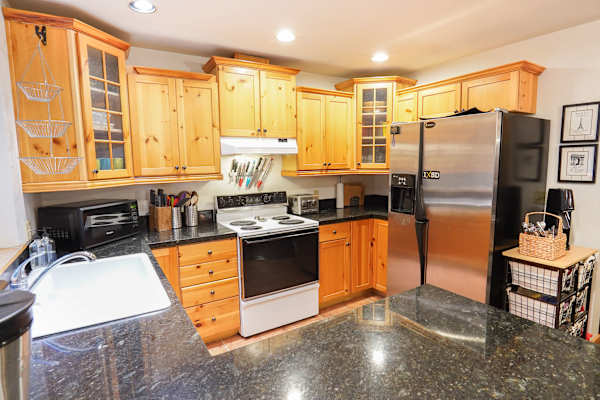 Bel Chalet | Hot Tub, Gas Fireplace, Sleeps 6, photo 3 of 38