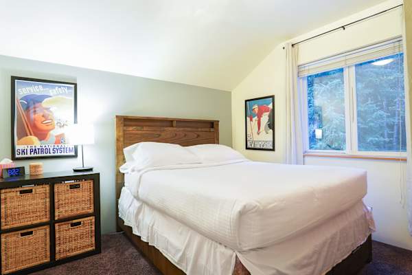 Bel Chalet | Hot Tub, Gas Fireplace, Sleeps 6, photo 5 of 38