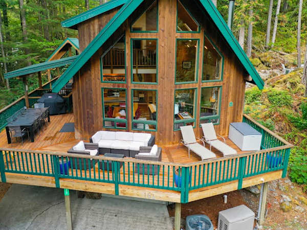 Snowline Lodge: Sauna, Hot Tub & 4 Kings
