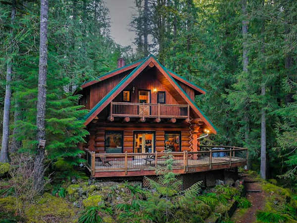AlpenView | Hot Tub, Sauna, Pool + Mt. Views