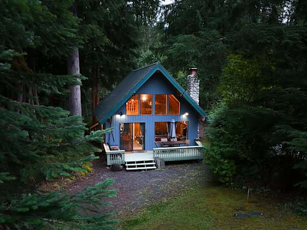 Classic A-Frame with Hot Tub and Fireplace