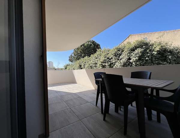 T2 avec Terrasse & Piscine à 300m de la Plage – Sérignan – photo 2