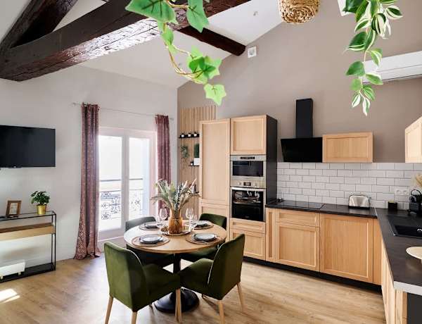 FLOURENS - 5 · Designer 70sqm flat with les Halles view, A/C – Béziers – photo 3