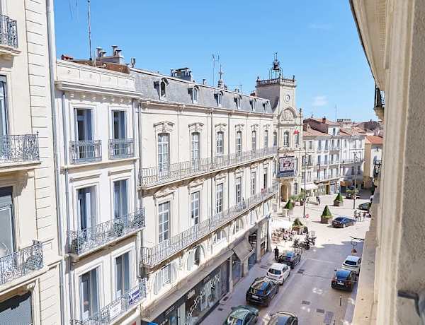FLOURENS - 5 · Designer 70sqm flat with les Halles view, A/C – Béziers – photo 4