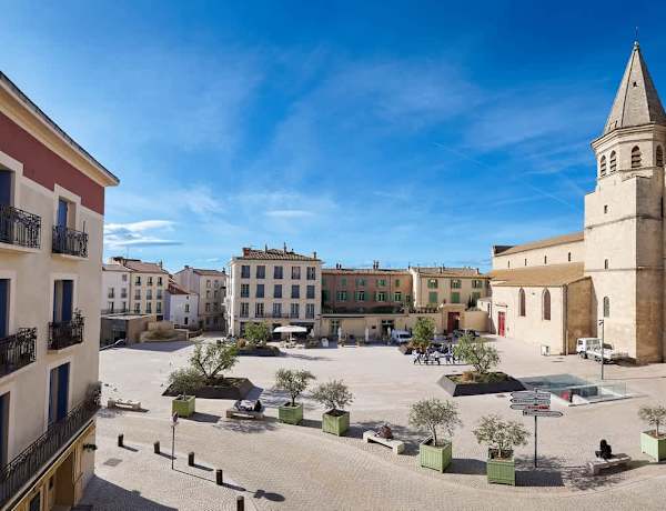 Le calme sur la place de la Madeleine - Clim vue – Béziers – photo 2