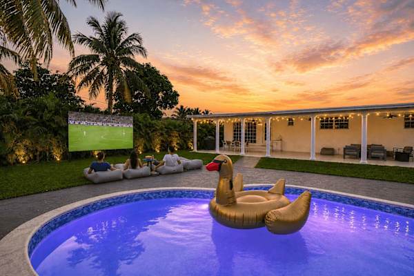 Villa Bianca, North Miami