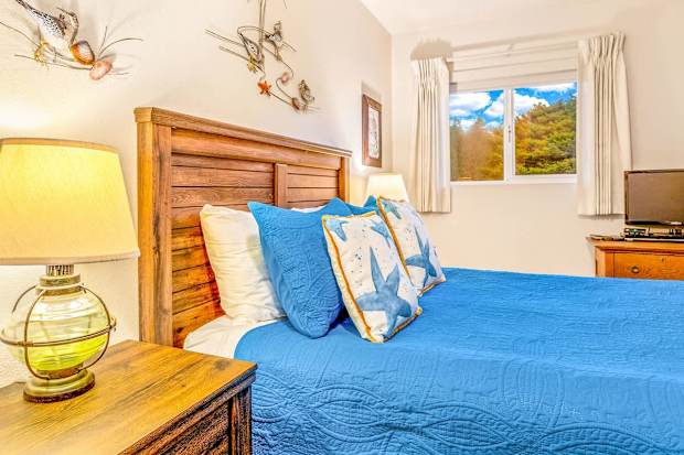 Waterfront Condo in Prime Location