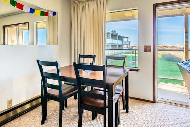 Top Floor Oceanfront Condo