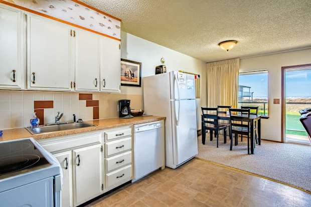 Top Floor Oceanfront Condo