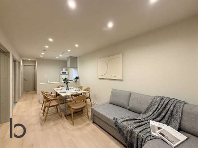 THE SAKAI SUITE 101 - 写真 1