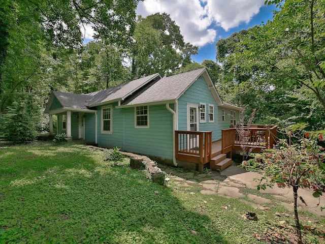 Wauhatchie Blue House