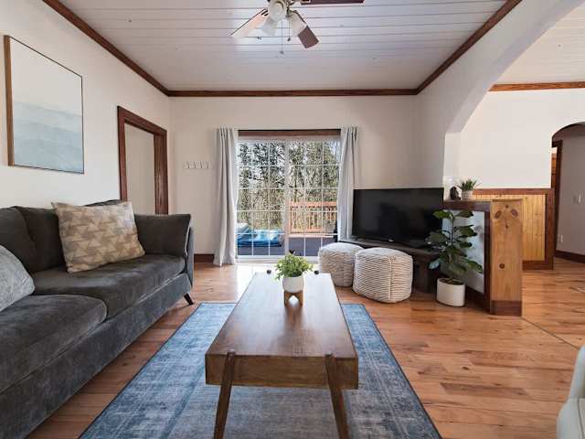 Wauhatchie Blue House