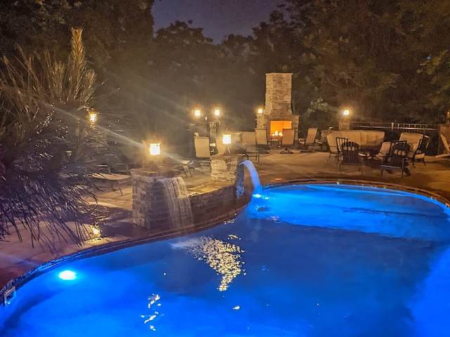 Pool shared with 2 other homes