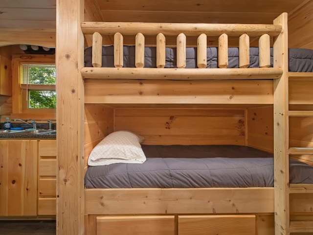 Twin bunk beds