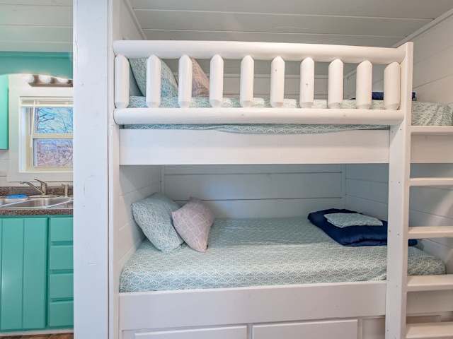 Sophie Cabin